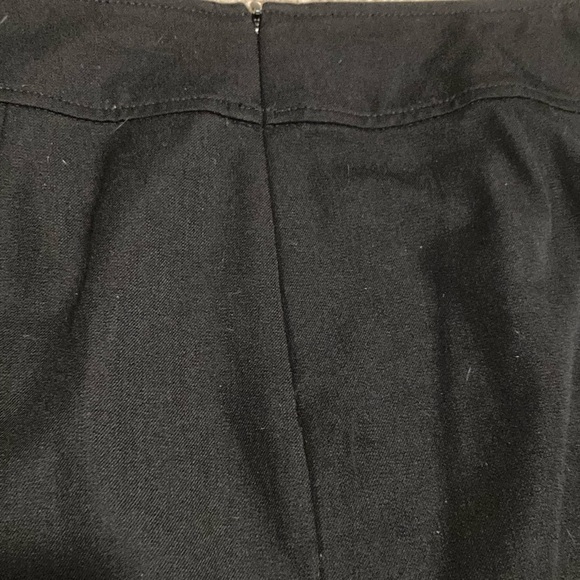 Banana Republic black skirt with pockets - Picture 6 of 8